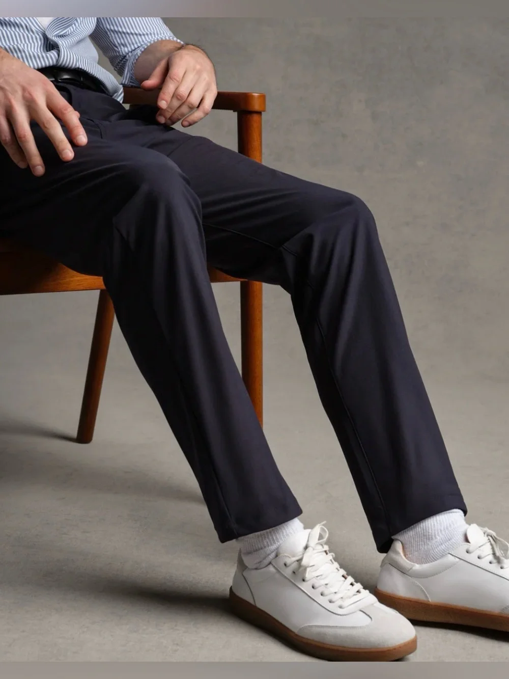 Rhône Commuter Pants Men’s Navy Waist 35 Excellent Condition